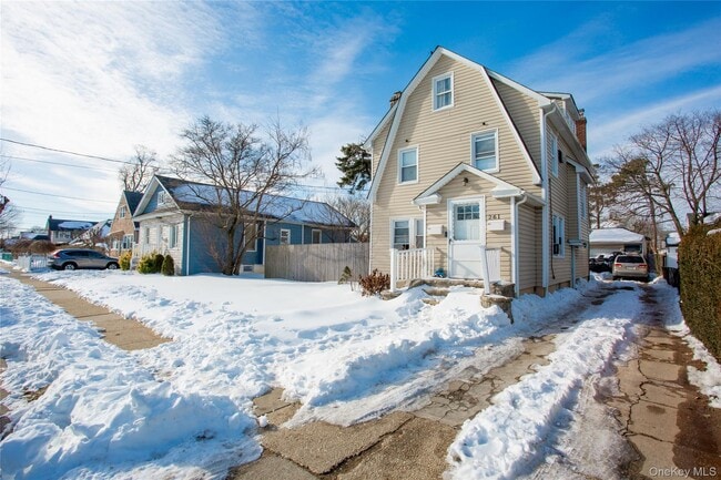 261 Rutland Rd in Freeport, NY - Building Photo - Building Photo