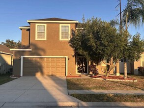 5257 Krenson Woods Way in Lakeland, FL - Building Photo - Building Photo