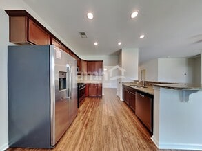 9684 Spencer Woods Rd in Ladson, SC - Foto de edificio - Building Photo