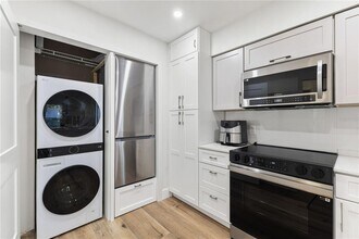 5606 Blue Shadows Ct in Orlando, FL - Building Photo - Building Photo