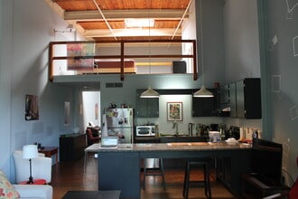 500 N Duke St, Unit 53306 in Durham, NC - Building Photo - Building Photo