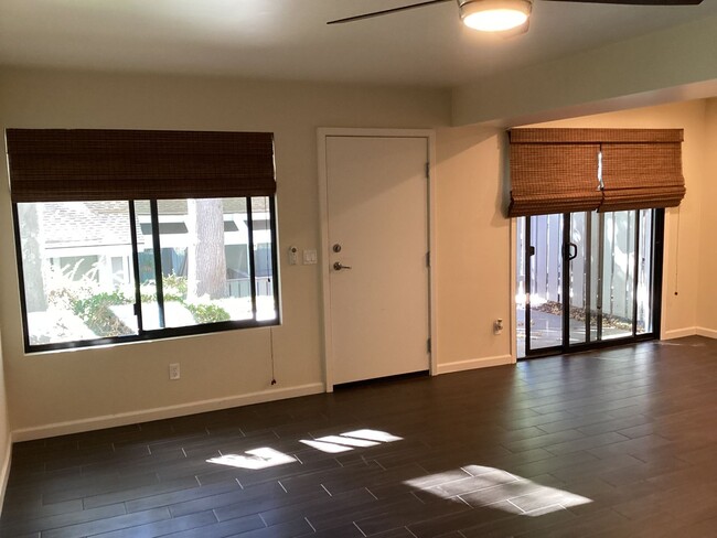 1160 Hilltop Rd in Santa Maria, CA - Foto de edificio - Building Photo