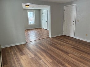 10 Cottage St, Unit 1 in Worcester, MA - Building Photo - Building Photo