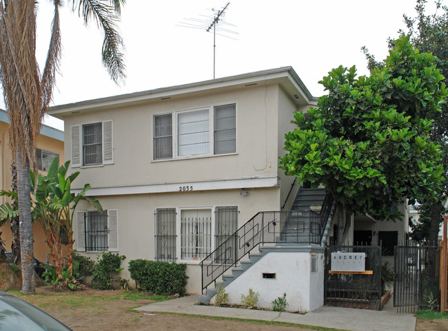 2035 Holt Ave in Los Angeles, CA - Building Photo - Building Photo