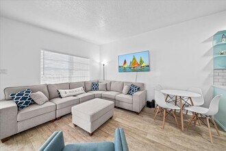 215 Jefferson Ave in Cape Canaveral, FL - Building Photo - Building Photo