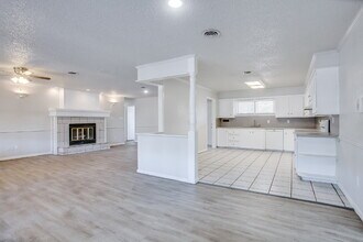 4208 49th St in Lubbock, TX - Building Photo - Building Photo