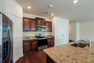 335 Clover Cir in Springville, AL - Building Photo - Building Photo