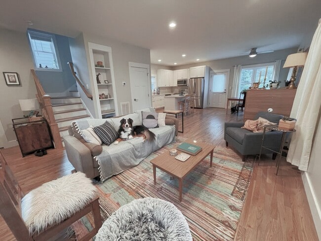 71 Stoner Rd in Asheville, NC - Building Photo - Building Photo