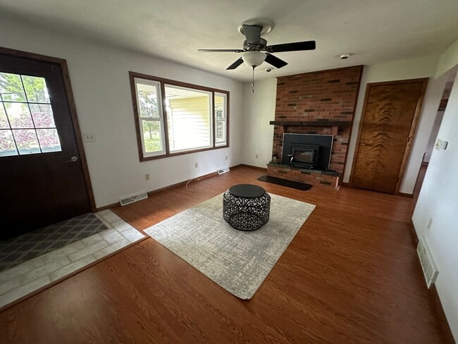 8431 Oliver Rd in Erie, PA - Building Photo - Building Photo