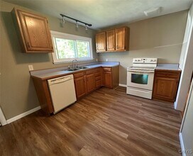 311 Hartford Pl in Utica, NY - Building Photo - Building Photo