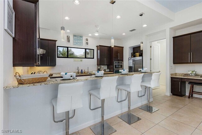 5325 Delano Ct in Cape Coral, FL - Building Photo - Building Photo