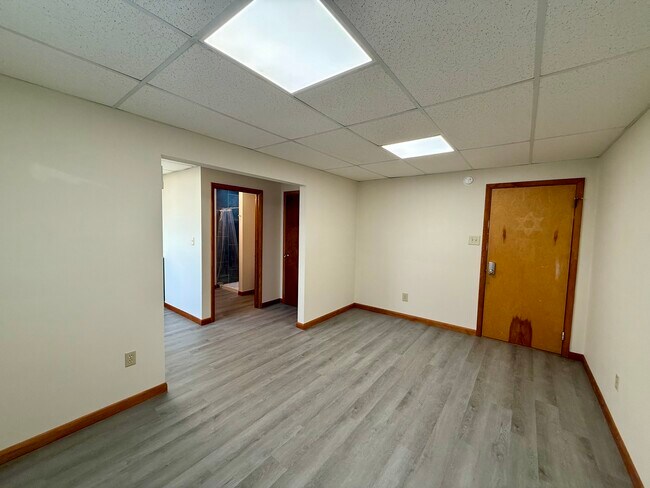 507 E Main St, Unit 1 in Lock Haven, PA - Foto de edificio - Building Photo