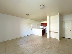 1601 Jacaman Rd in Laredo, TX - Building Photo - Building Photo