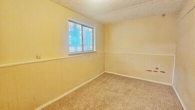 7405 125th Pl SE in Newcastle, WA - Foto de edificio - Building Photo