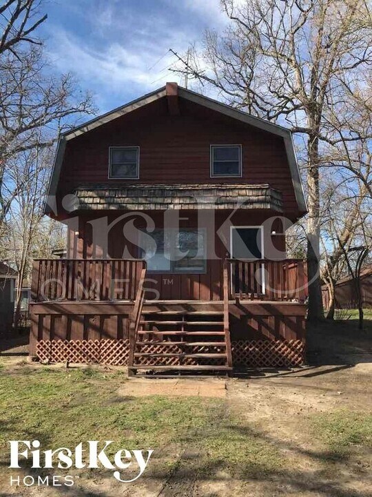 26646 Elmwood Ave in Ingleside, IL - Building Photo