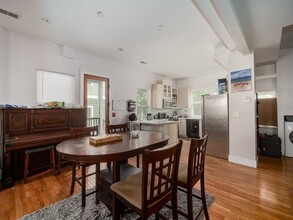 44 Mozart St, Unit 1 in Boston, MA - Building Photo - Building Photo