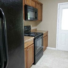 606 W Market St in Warrensburg, MO - Building Photo - Building Photo