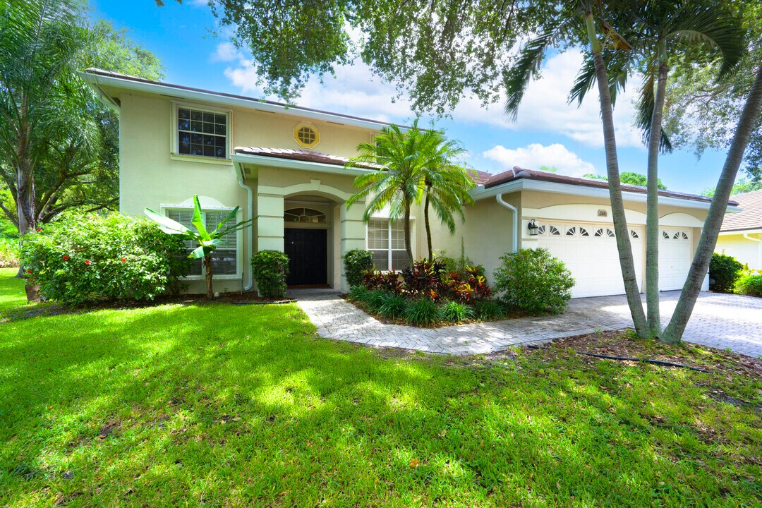 248 Bluejay Ln in Jupiter, FL - Building Photo