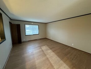 1438 Frank Dr in Wooster, OH - Building Photo - Building Photo