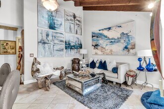 1420 W Sandpiper Cir in Pembroke Pines, FL - Foto de edificio - Building Photo