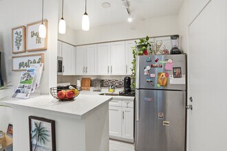 235 Seaview Ct, Unit E6 in Marco Island, FL - Building Photo - Building Photo