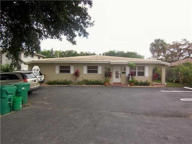3591 Riverside Dr in Coral Springs, FL - Foto de edificio