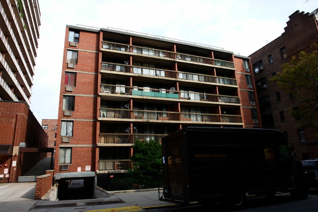 13635 Maple Ave in Flushing, NY - Building Photo - Building Photo