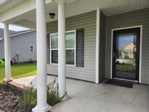 205 Channel Marker Loop in Swansboro, NC - Building Photo - Building Photo
