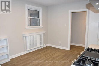 131 Hawthorne Ave in Ottawa, ON - Building Photo - Building Photo