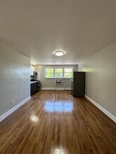 Birchwood Gardens in Plainfield, NJ - Building Photo - Interior Photo