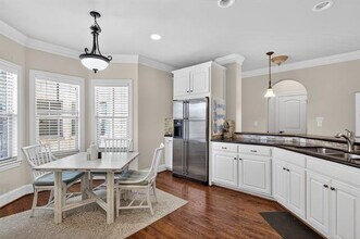 5801 Hillcrest Ave in Dallas, TX - Building Photo - Building Photo