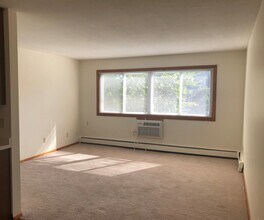 2730 Dupont Ave S in Minneapolis, MN - Building Photo - Building Photo