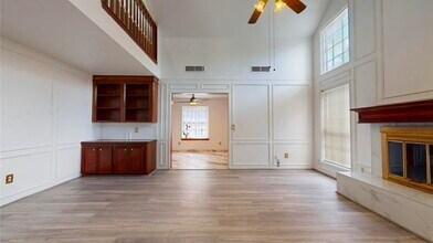 4026 Ash Hollow Dr in Houston, TX - Foto de edificio - Building Photo