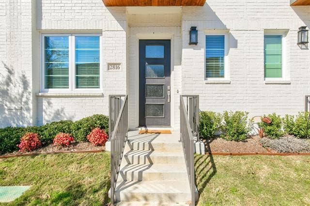 property at 2816 Merrimac St