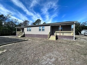 149 Oyster Ln in Hubert, NC - Building Photo - Building Photo