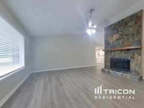 337 Knollwood Ln in Woodstock, GA - Building Photo - Building Photo