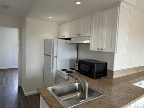 3844 Swift Ave in San Diego, CA - Building Photo - Building Photo