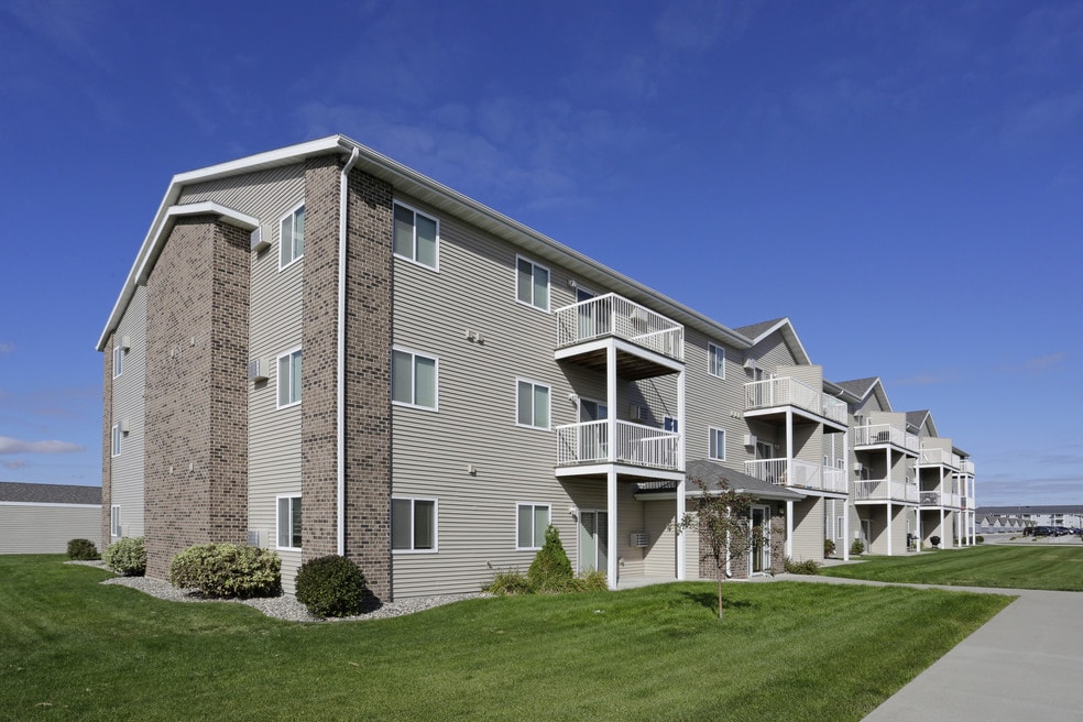 Maple Creek Apartments Fargo, ND Apartments For Rent