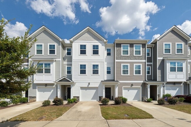2720 Burgundy Star Dr