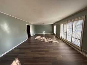 200 W Cherry Ave in Jonesboro, AR - Building Photo - Building Photo