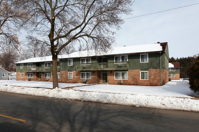 515-521 E 21st Ave in Menomonie, WI - Foto de edificio - Building Photo