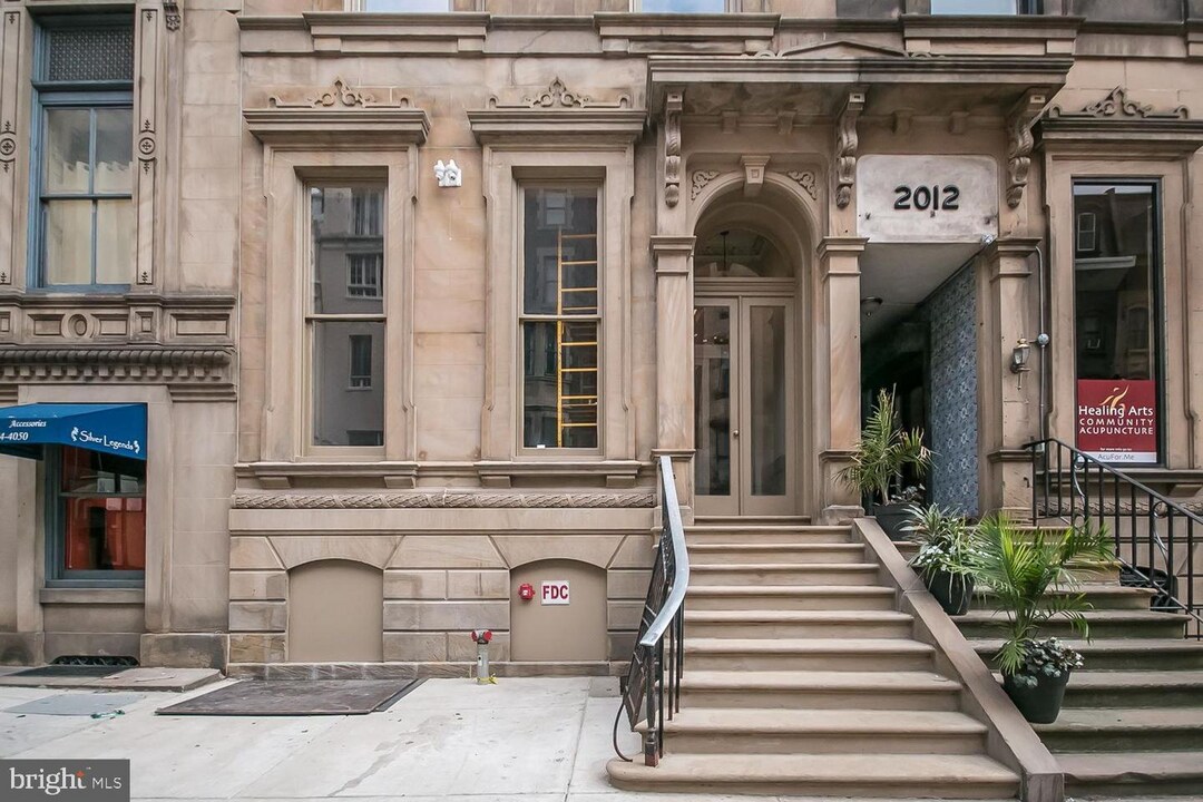 2010 Walnut St Photo