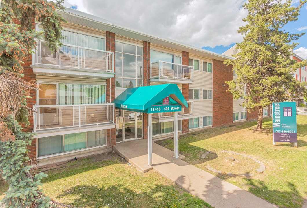 Majestic Apartments in Edmonton, AB - Building Photo