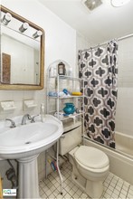 477 Halsey St in Brooklyn, NY - Foto de edificio - Building Photo