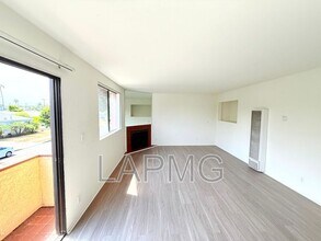 3940 Tilden Ave in Culver City, CA - Building Photo - Building Photo