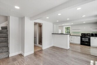 32 Jerry Way in Taunton, MA - Building Photo - Building Photo