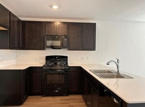2413 Windrow Ln in Lockhart, TX - Building Photo - Building Photo