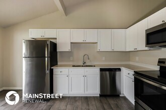 1205 Windy Hill Dr in Brandon, FL - Building Photo - Building Photo