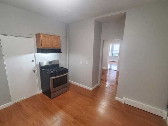 10 Abbotsford St, Unit 4 in Boston, MA - Building Photo - Building Photo
