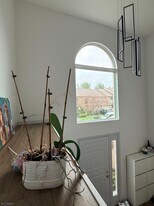 22 Castle Ridge Dr in East Hanover, NJ - Building Photo